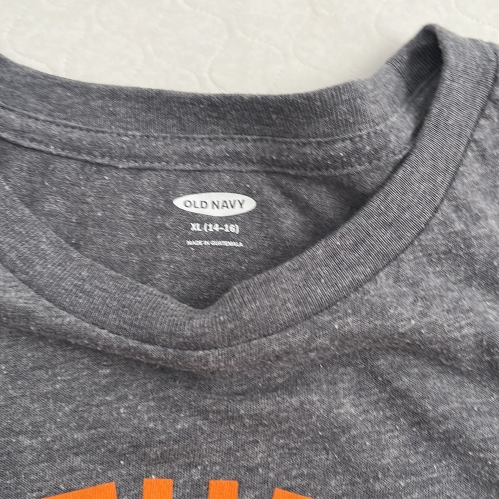 Old Navy gray multicolor rainbow catch the wave short sleeve graphic t-shirt - Picture 5 of 6